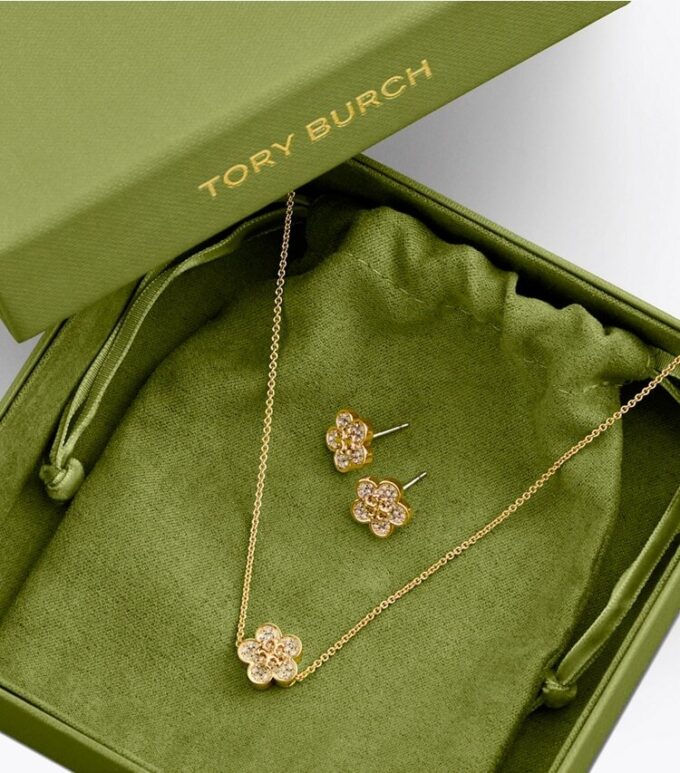 Forget Me Not Pavé Pendant Necklace