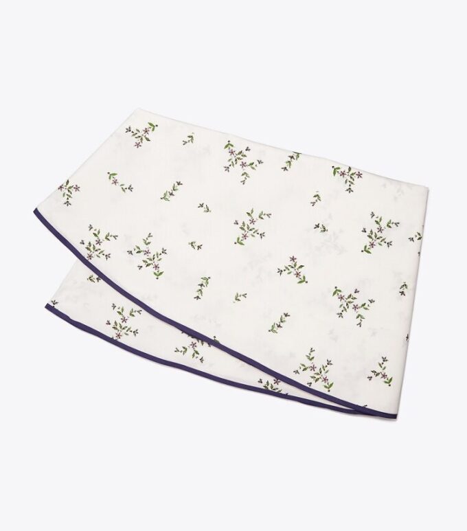 Jolie Fleur Round Tablecloth, 108″