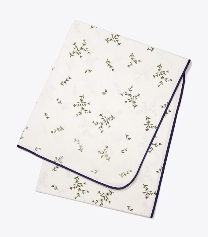 Jolie Fleur Square Tablecloth, 70″