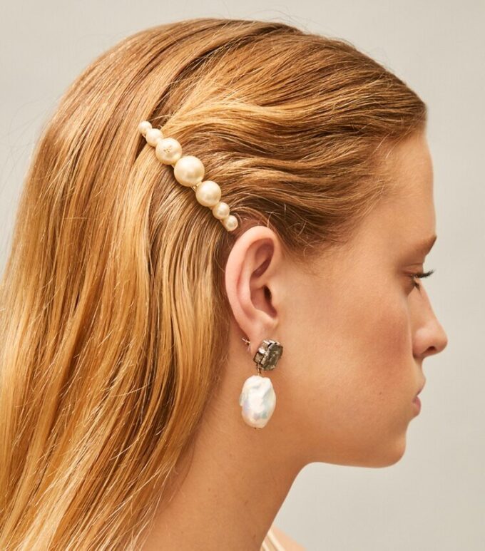 Logo Pearl Hair Clip