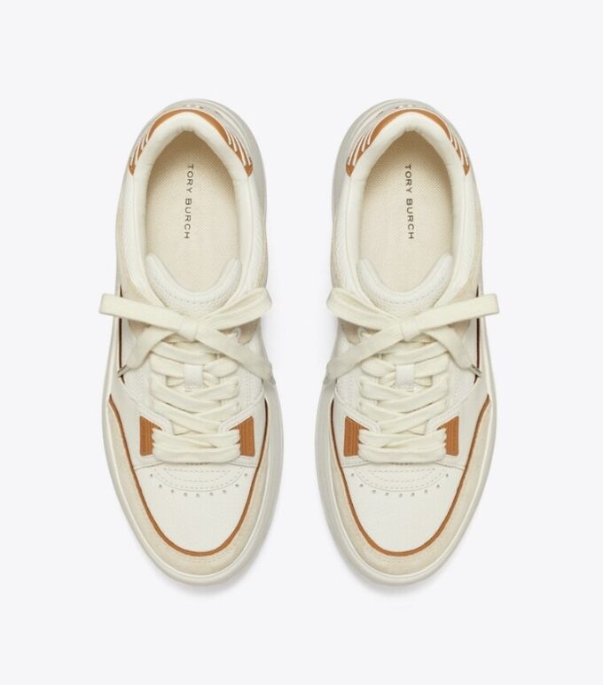 Stage Sneaker